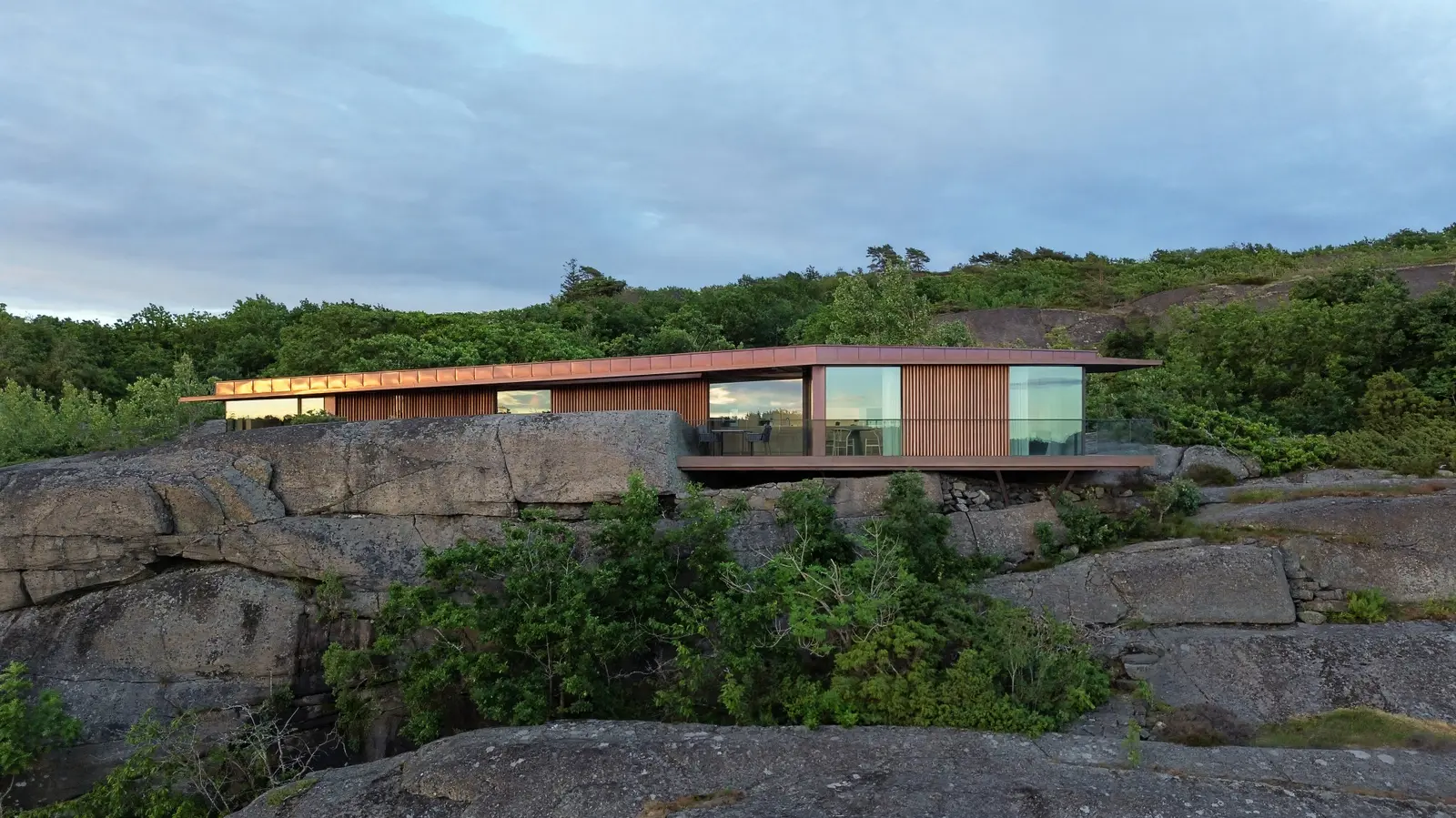 B28, Færder, Norway — Vitrocsa V32 with pocket and open corner