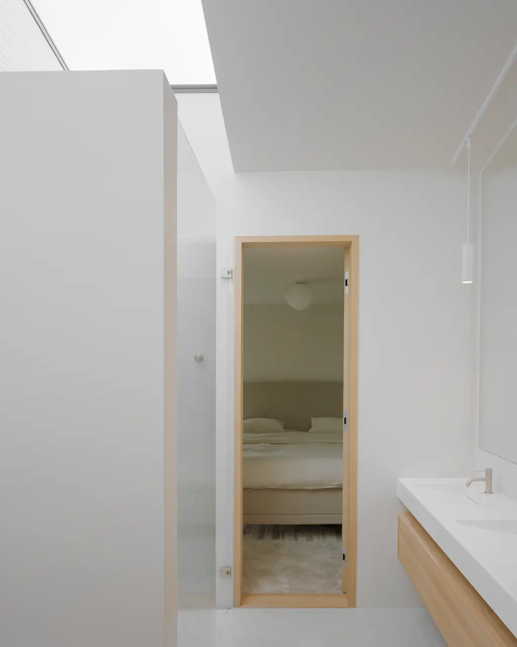 BH 13, Lillesand, Norway: Venuro pocket sliding doors, Reynaers Masterline 8 and Vitrocsa