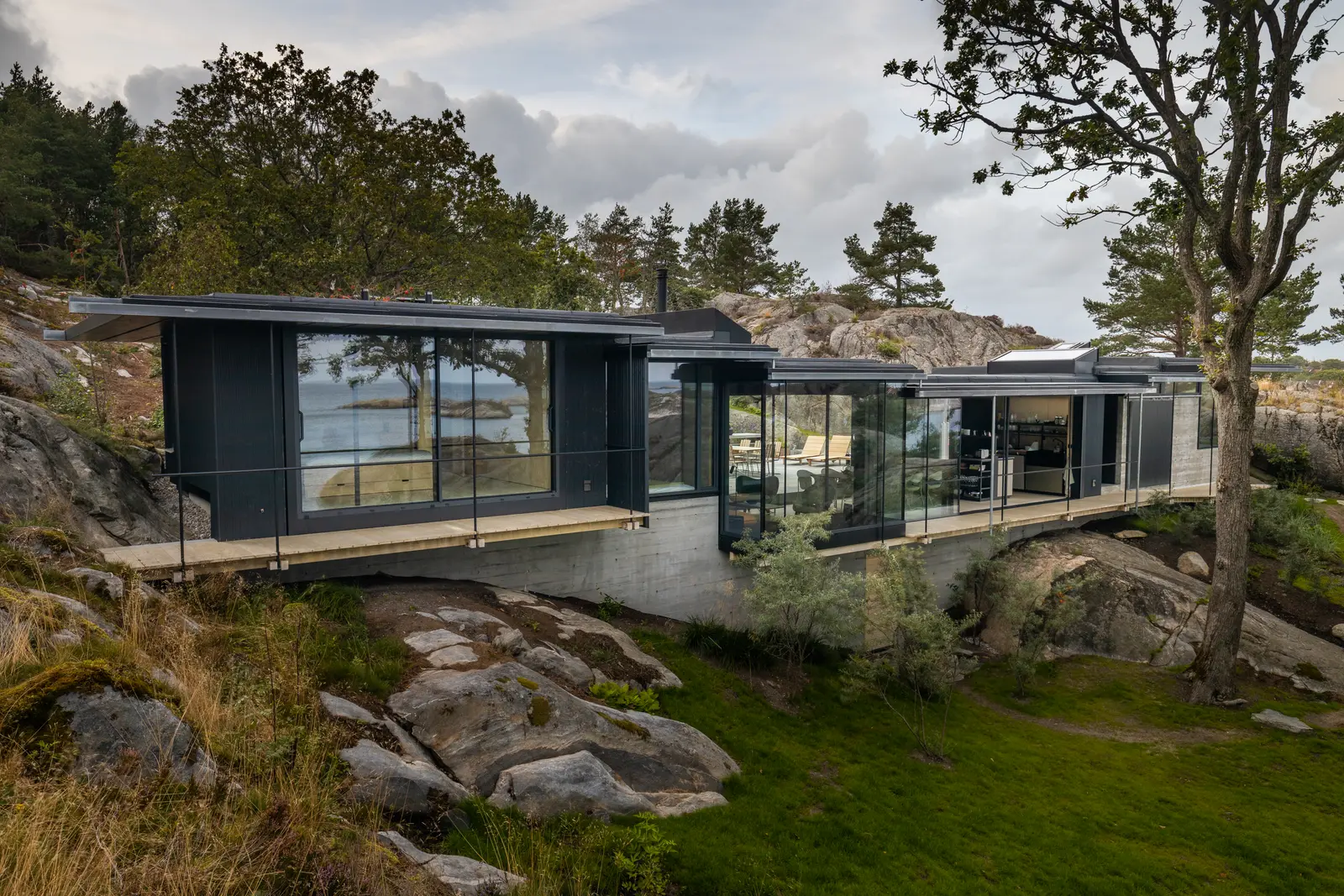 Furøya, Lillesand, Norway — Reynaers Hi-Finity, CF 68 and Slimline 38 (image 3 of 12)